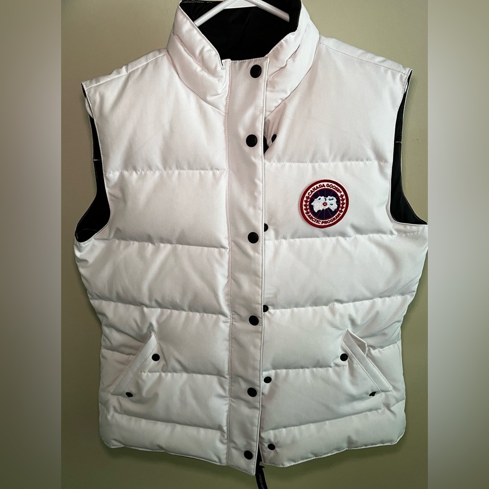 Canada Goose Vest - Picture 1 of 5